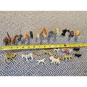 Vintage Animal Toys Lot Of 23. Lots Of Animals- See Pics